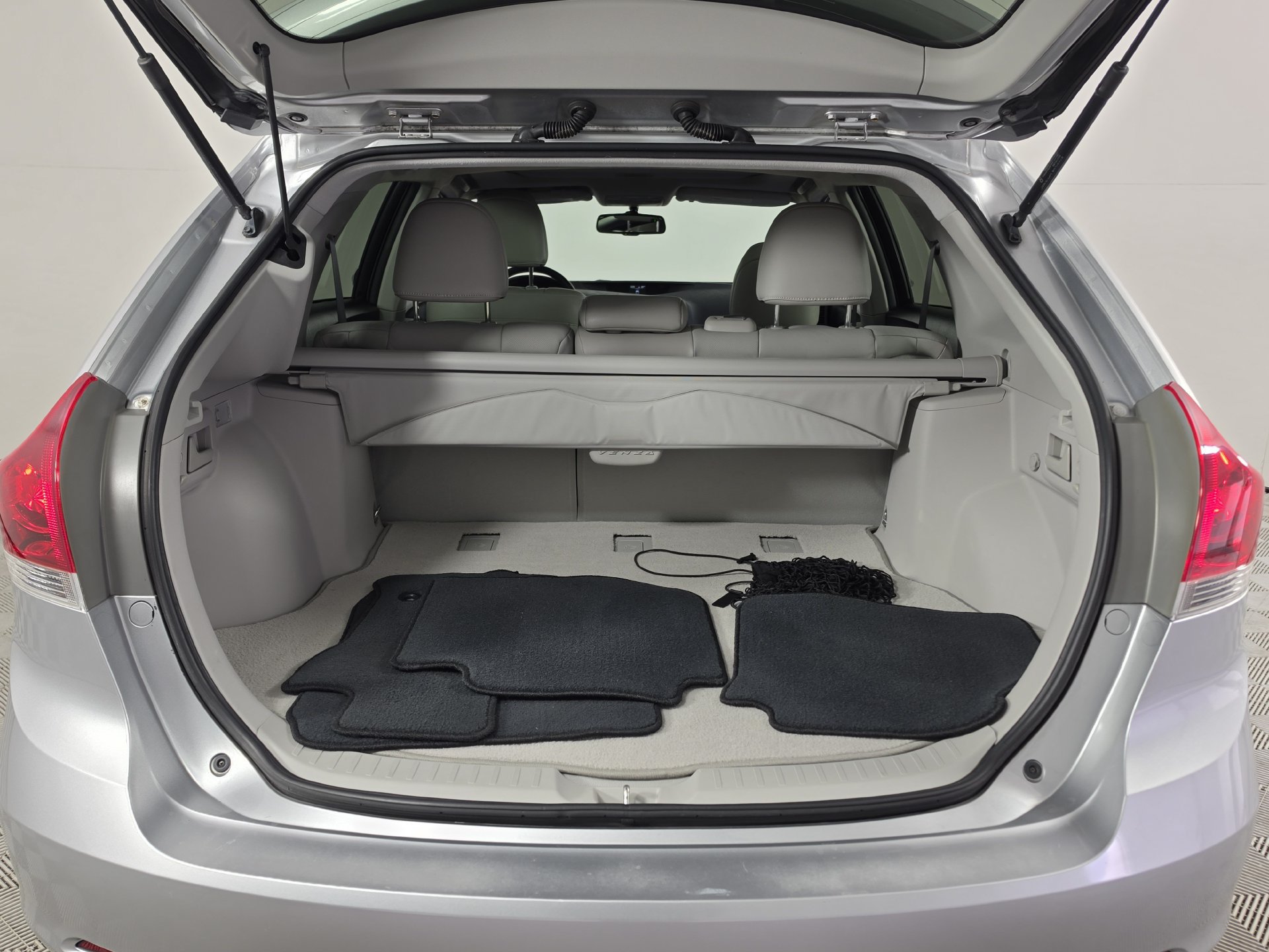 Used 2015 Toyota Venza XLE w/ XLE Premium Package FWD image 46