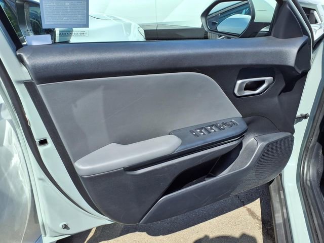 Used 2025 Kia K4 FWD image 11