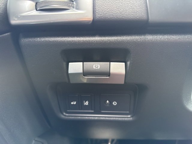 Used 2020 Jaguar E-PACE Checkered Flag image 12