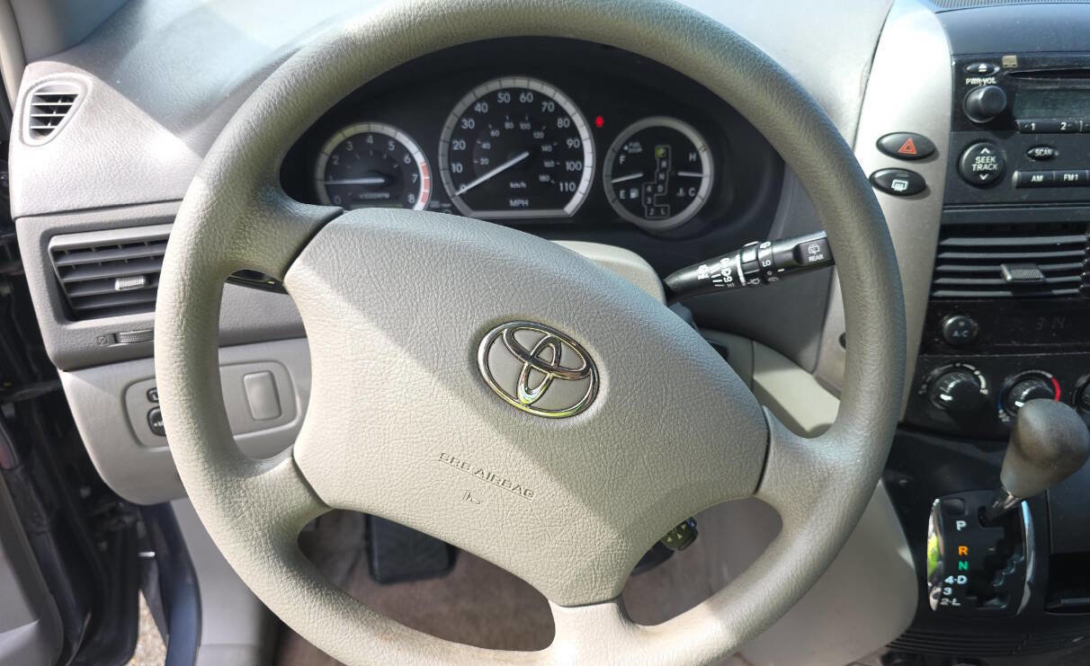 Used 2008 Toyota Sienna CE image 12