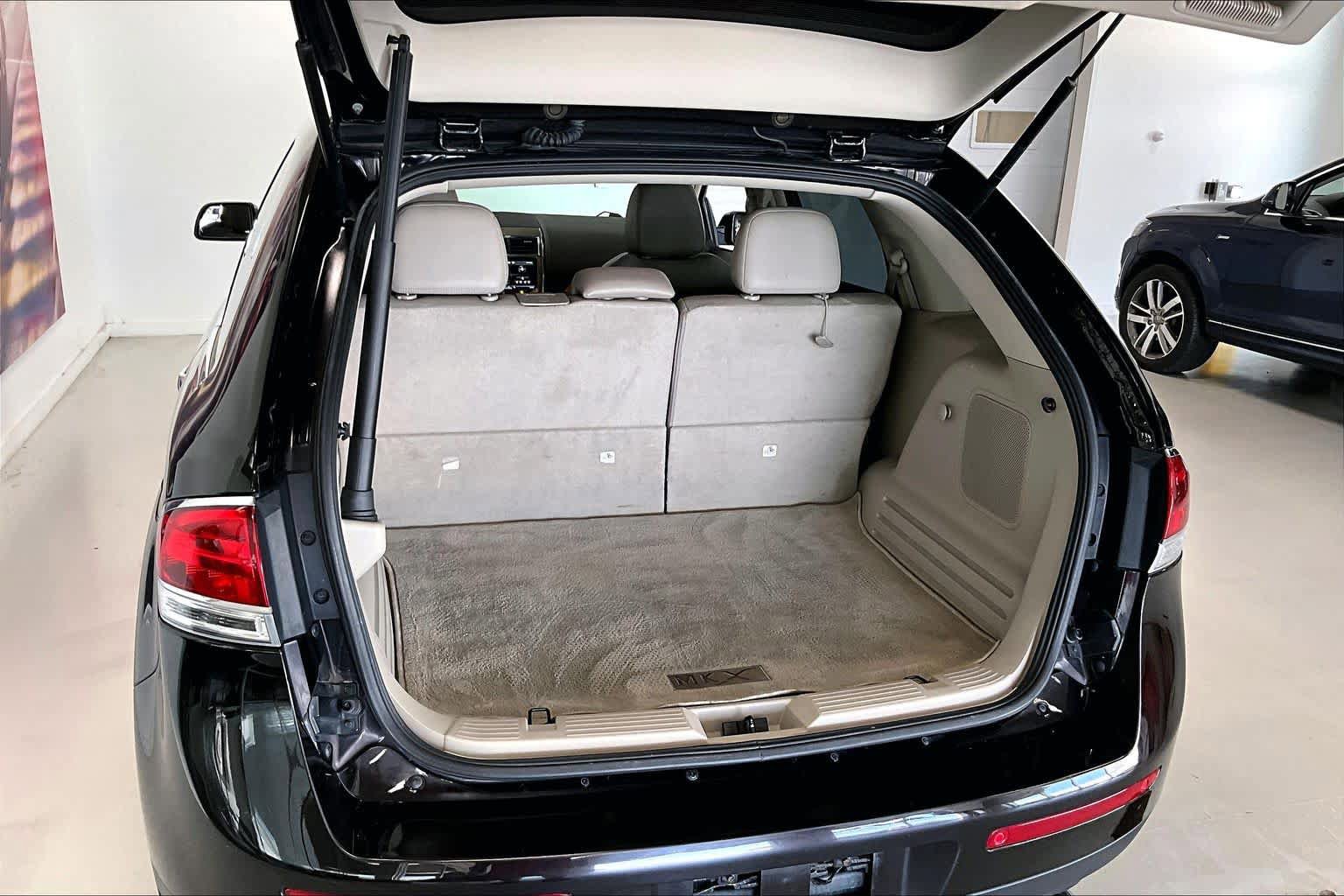 Used 2015 Lincoln MKX AWD w/ Olive Ash Wood Package image 16
