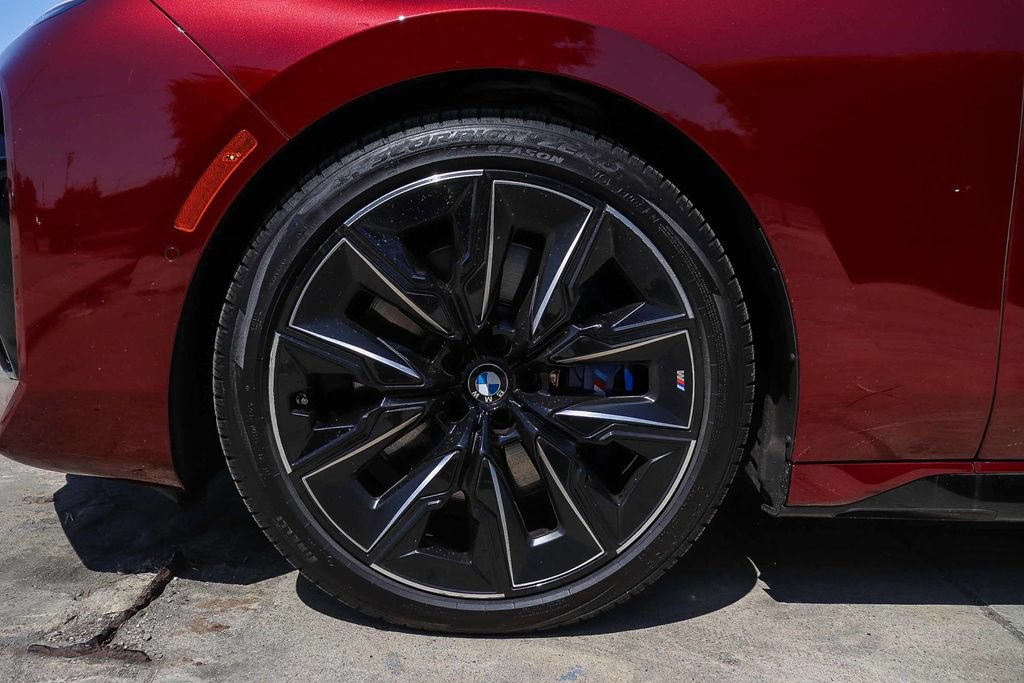 Used 2023 BMW 740i RWD image 13