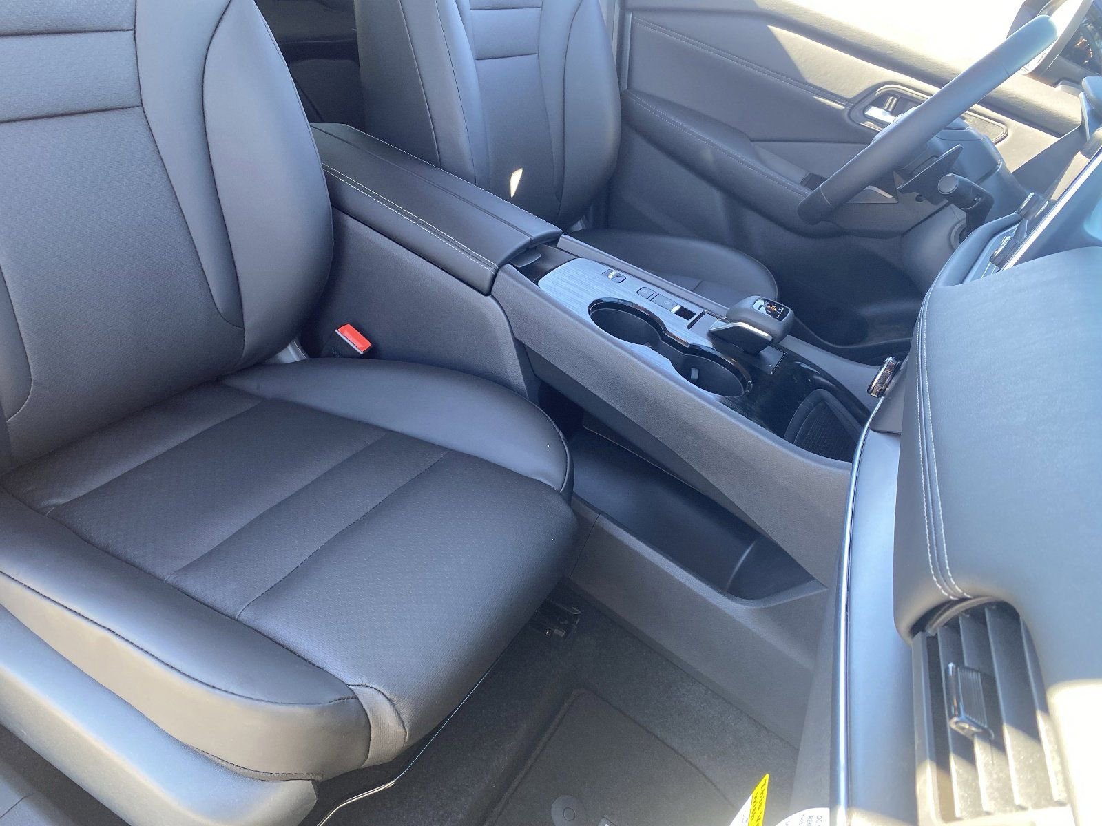 New 2026 Nissan Rogue SV image 10