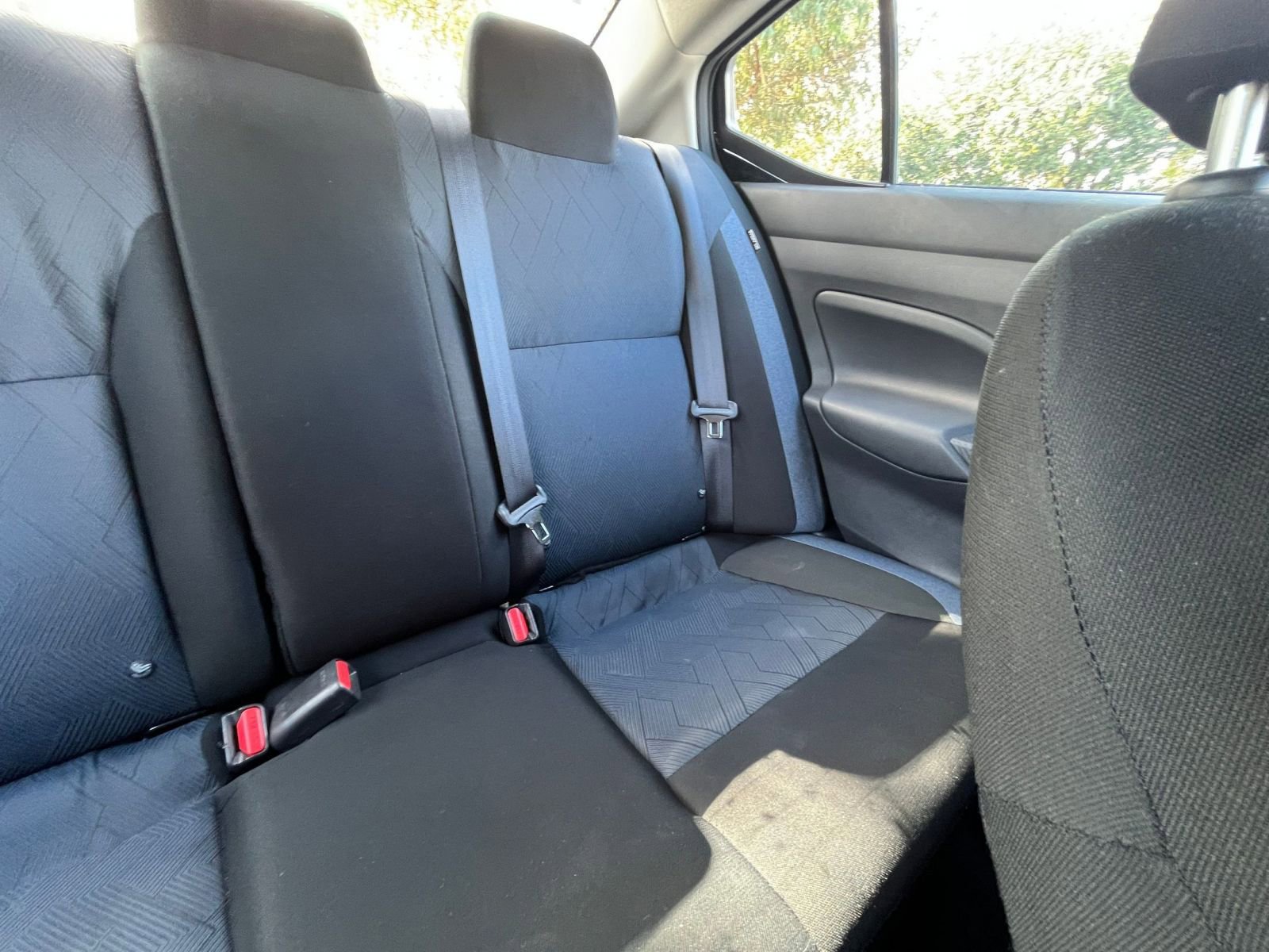 Used 2025 Nissan Versa SV image 35