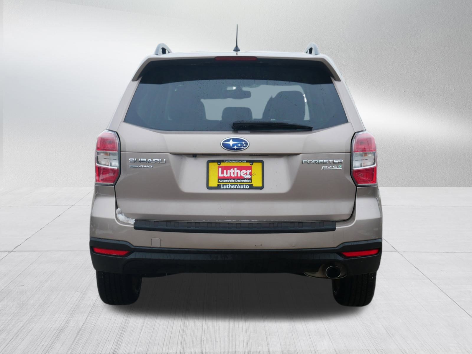 Used 2015 Subaru Forester 2.5i Limited w/ Popular Package #2 image 6