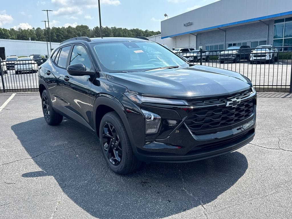 New 2026 Chevrolet Trax LT w/ Driver Confidence Package FWD image 4