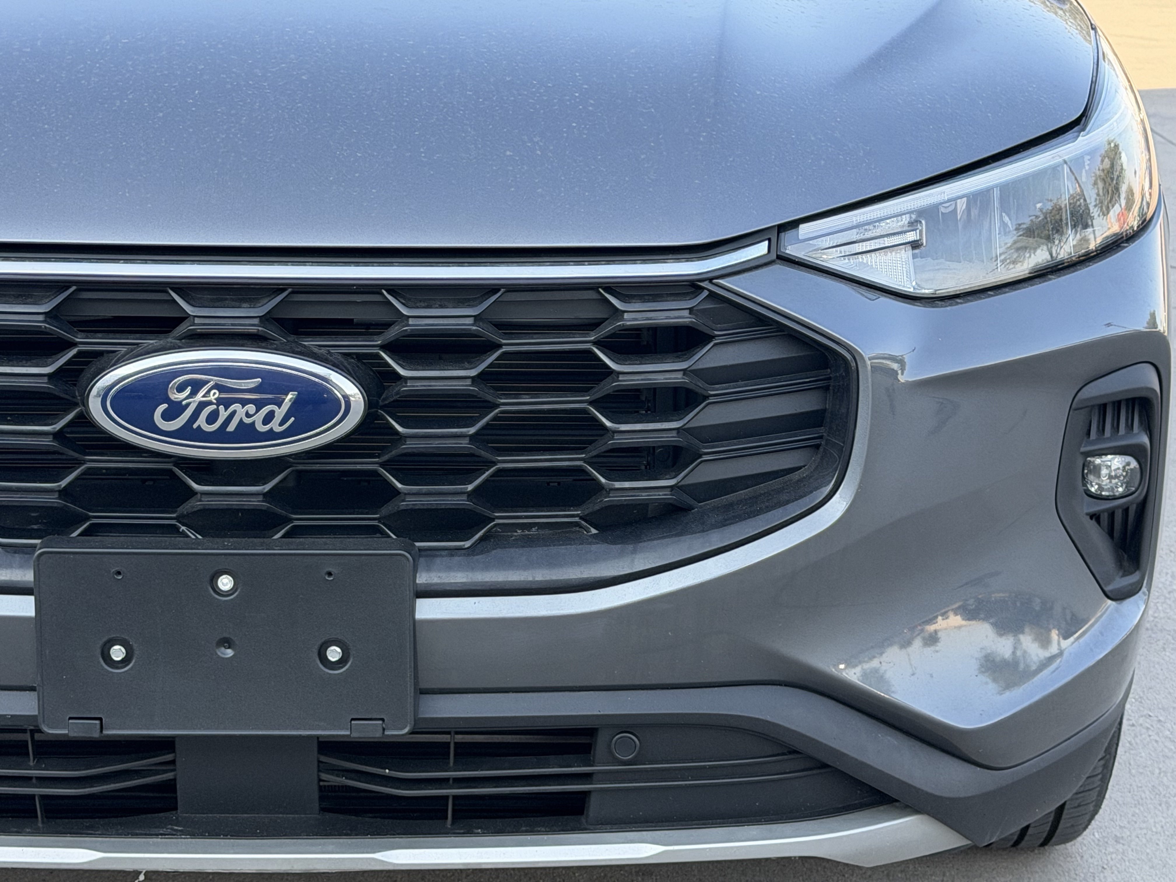 Used 2025 Ford Escape ST-Line Select AWD/4WD image 9