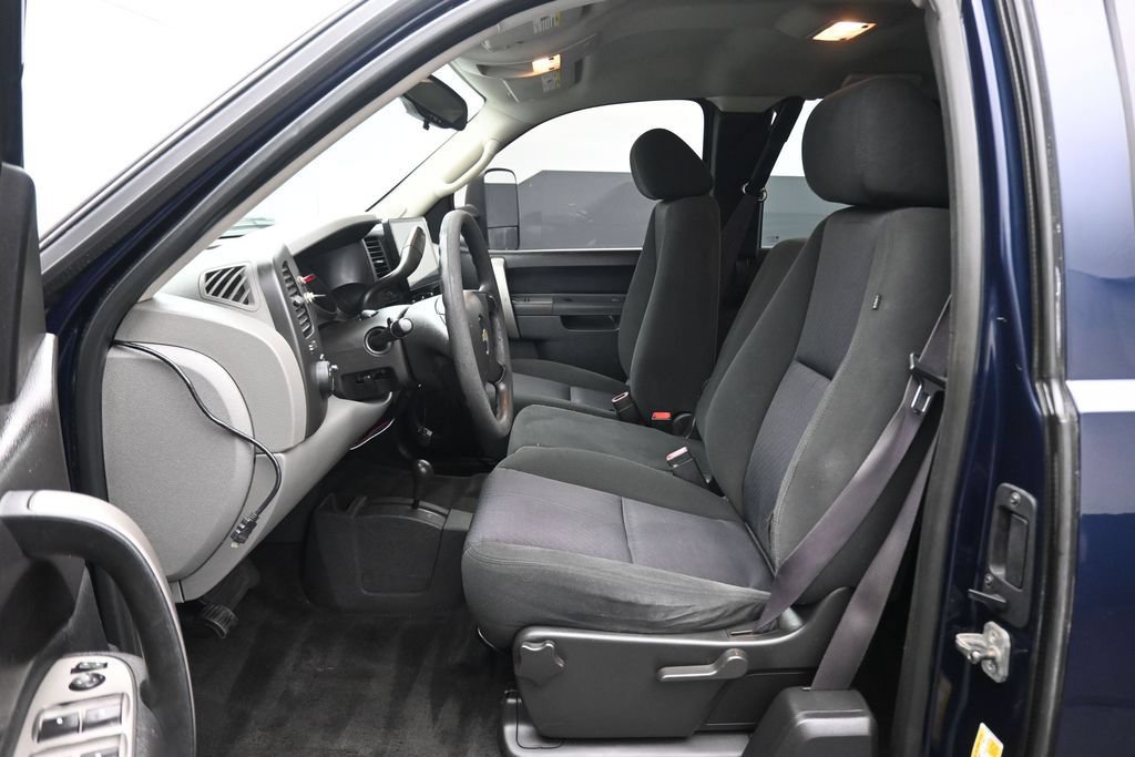 Used 2011 Chevrolet Silverado 1500 LS AWD/4WD image 28