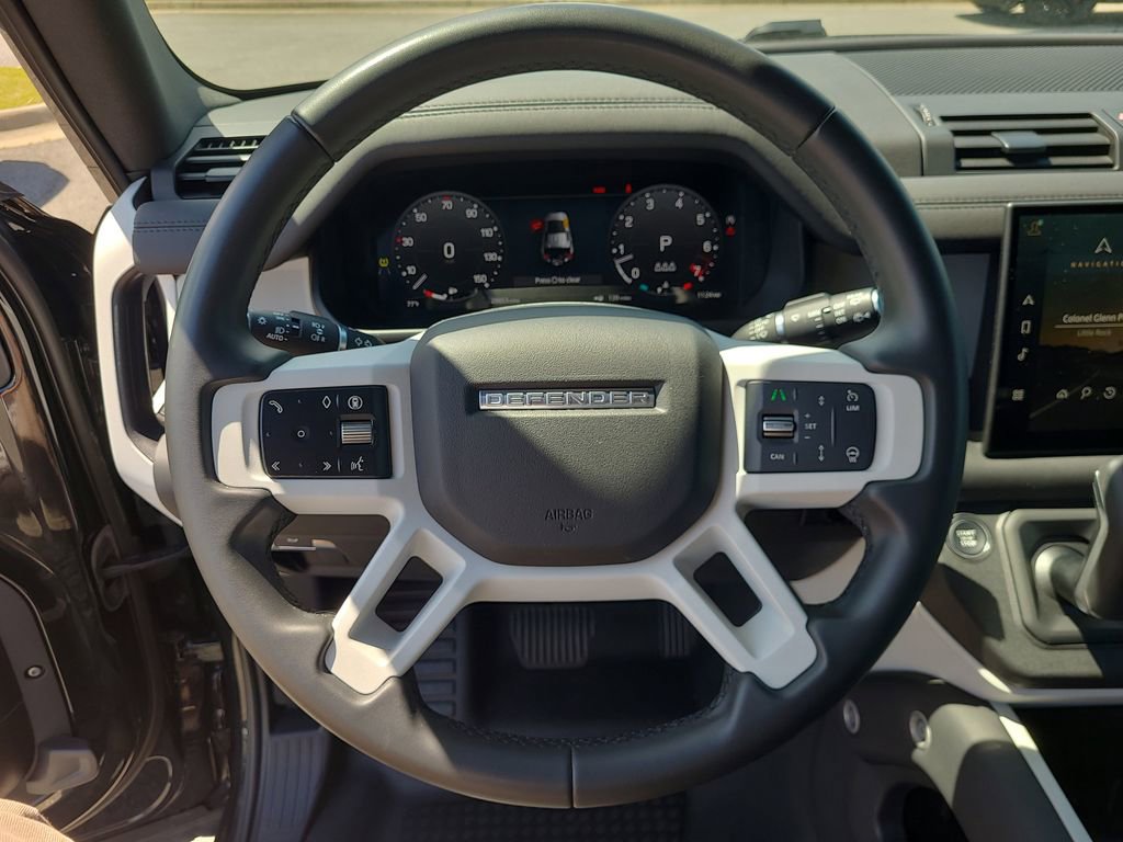 Used 2025 Land Rover Defender 110 S AWD/4WD image 21