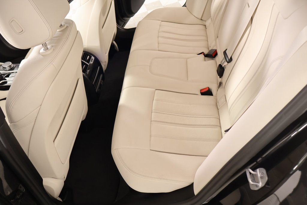 Certified 2023 BMW 540i xDrive w/ M Sport Package image 13