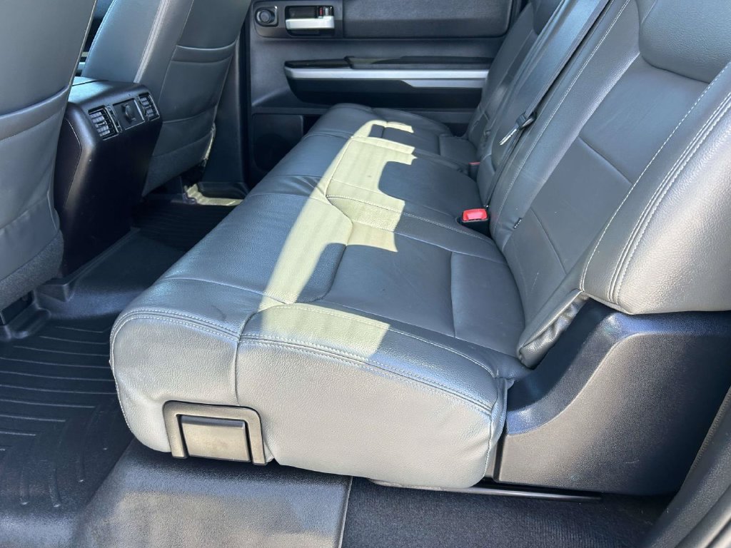 Used 2015 Toyota Tundra SR5 w/ SR5 Upgrade Package AWD/4WD image 14