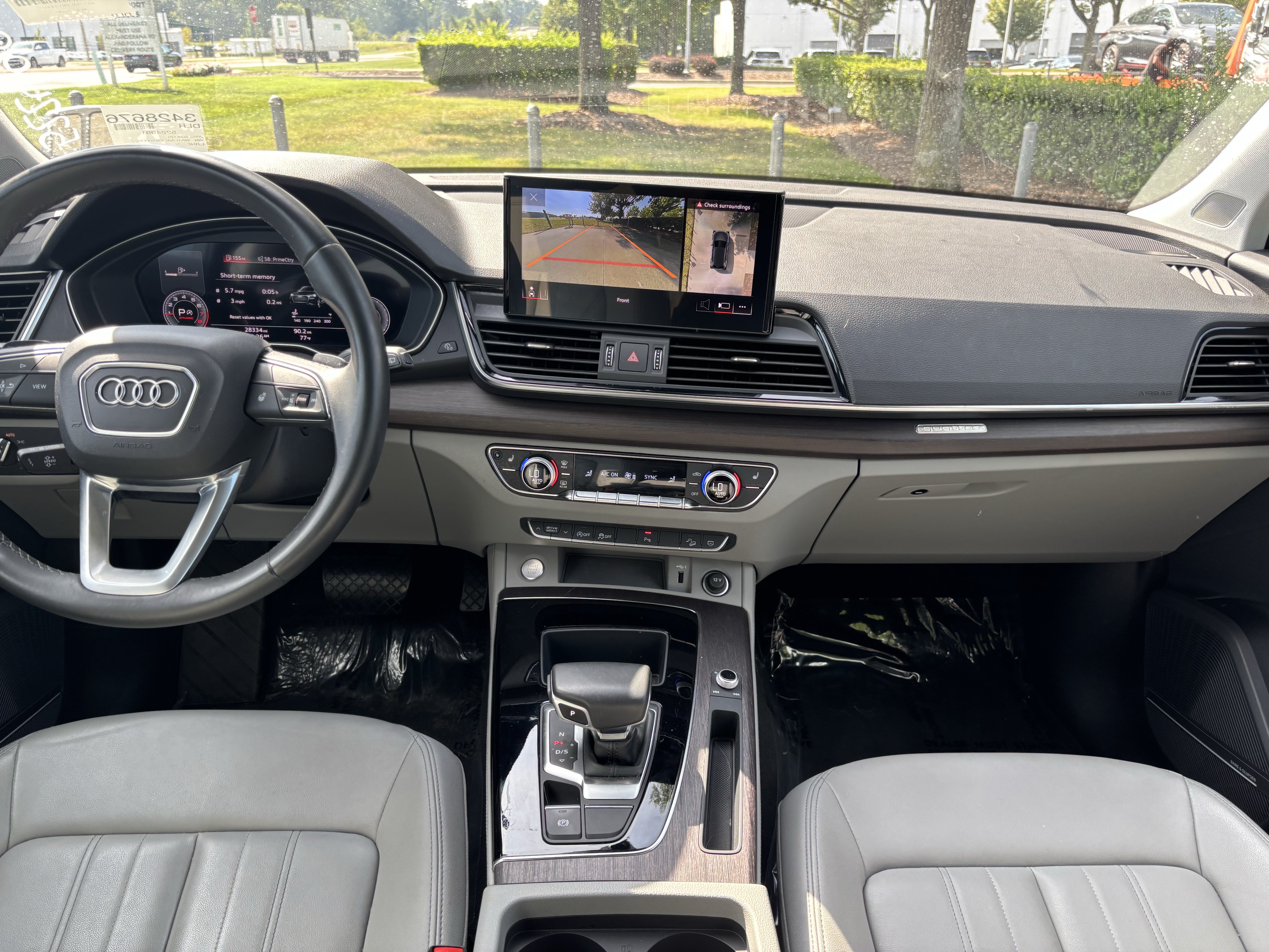 Used 2023 Audi Q5 2.0T Premium Plus w/ Premium Plus Package AWD/4WD image 31