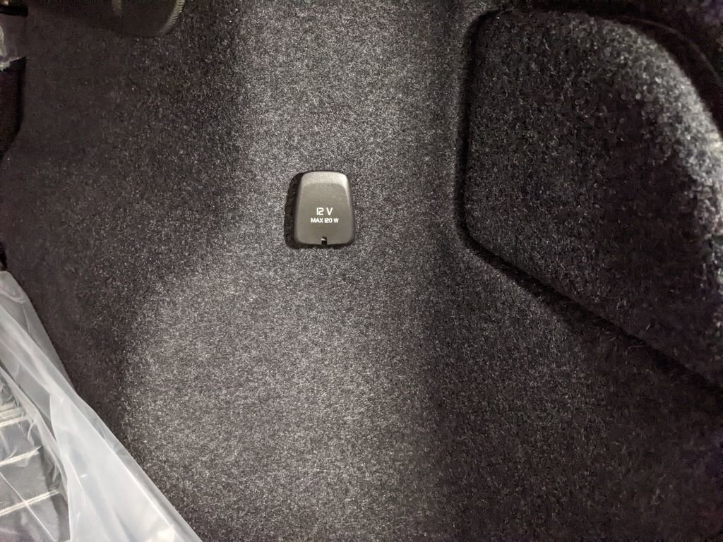 New 2026 Volvo XC40 B5 Plus w/ Climate Package image 29