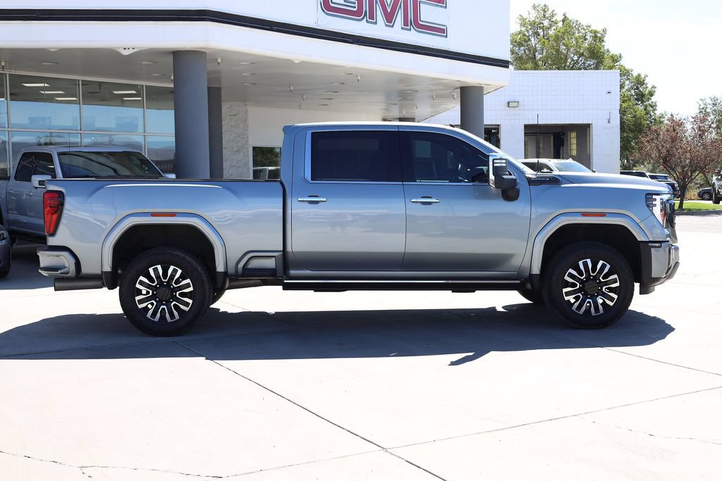 Used 2024 GMC Sierra 2500 Denali Ultimate w/ Max Trailering Package AWD/4WD image 7