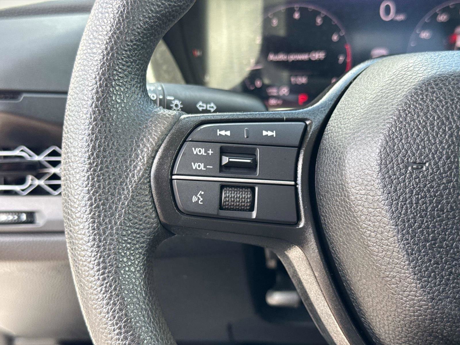 Certified 2023 Honda Accord LX image 28