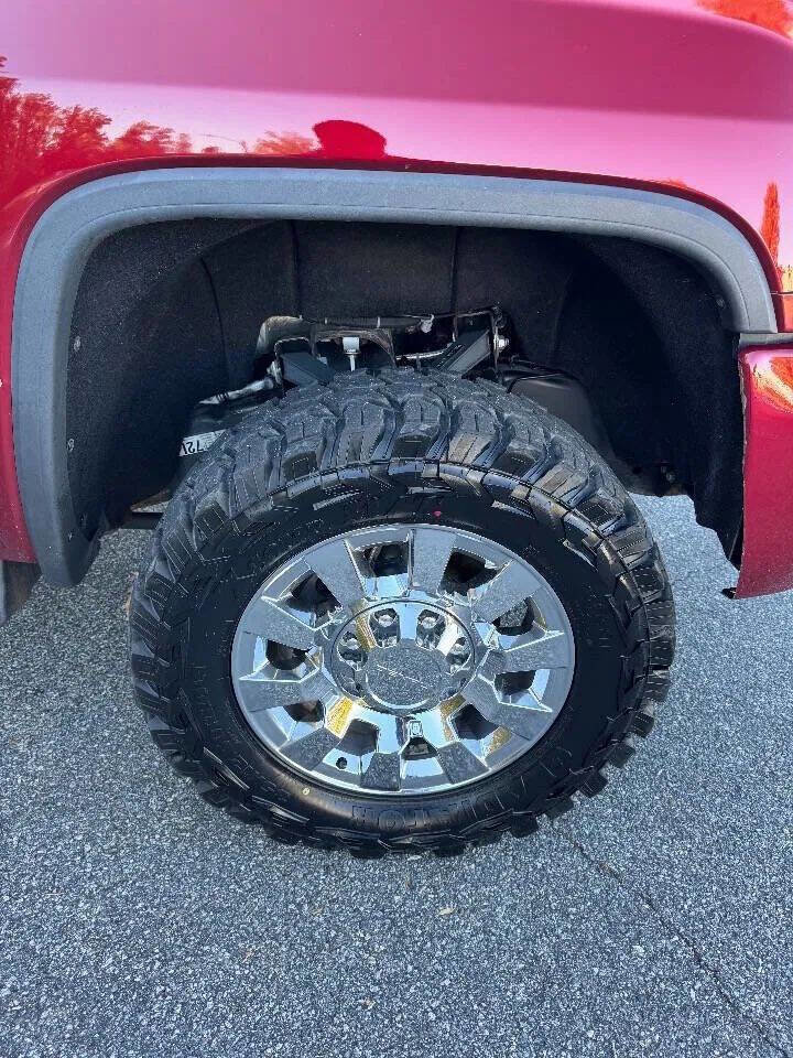 Used 2018 GMC Sierra 2500 Denali w/ Duramax Plus Package image 9