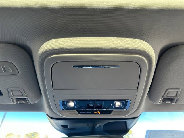 Used 2020 Lincoln Corsair Reserve image 28