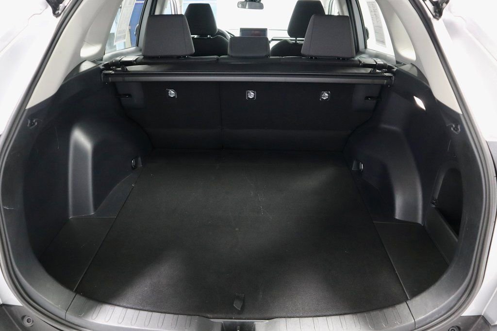 Used 2025 Toyota RAV4 XLE image 13