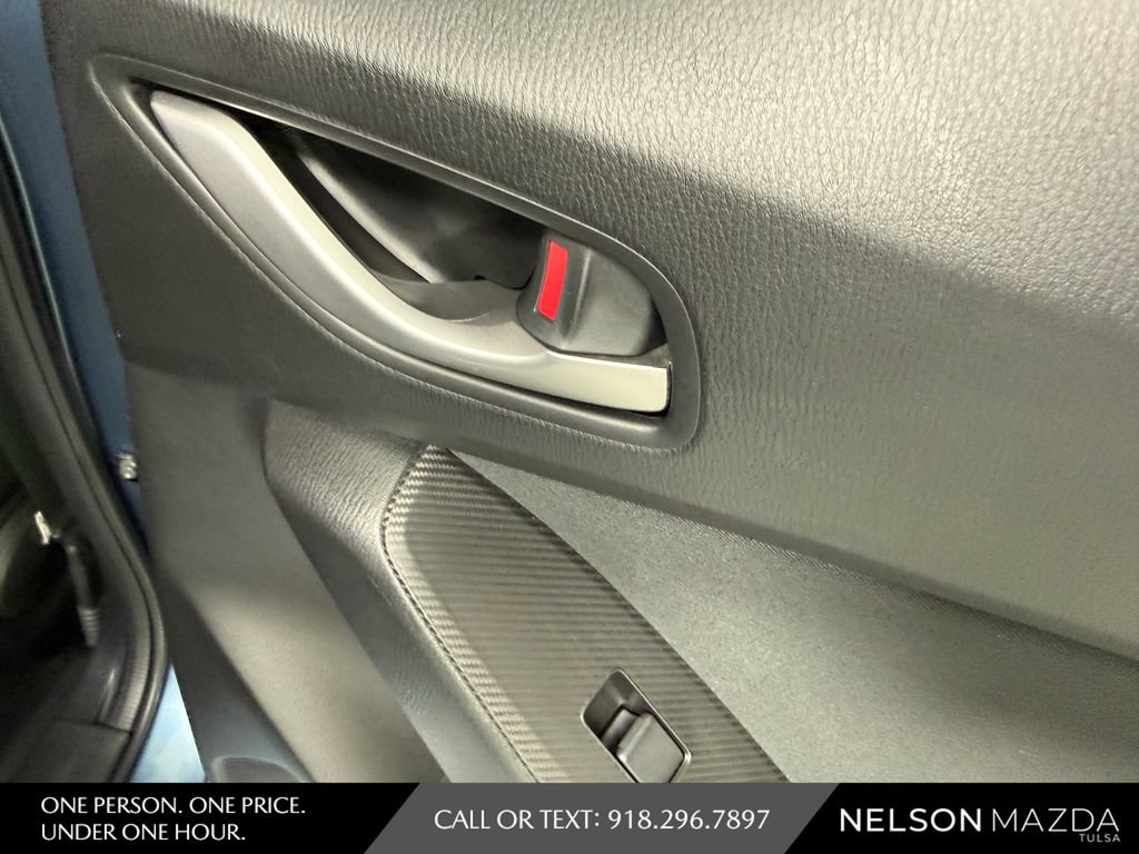 Used 2014 MAZDA MAZDA3 i Touring FWD image 38