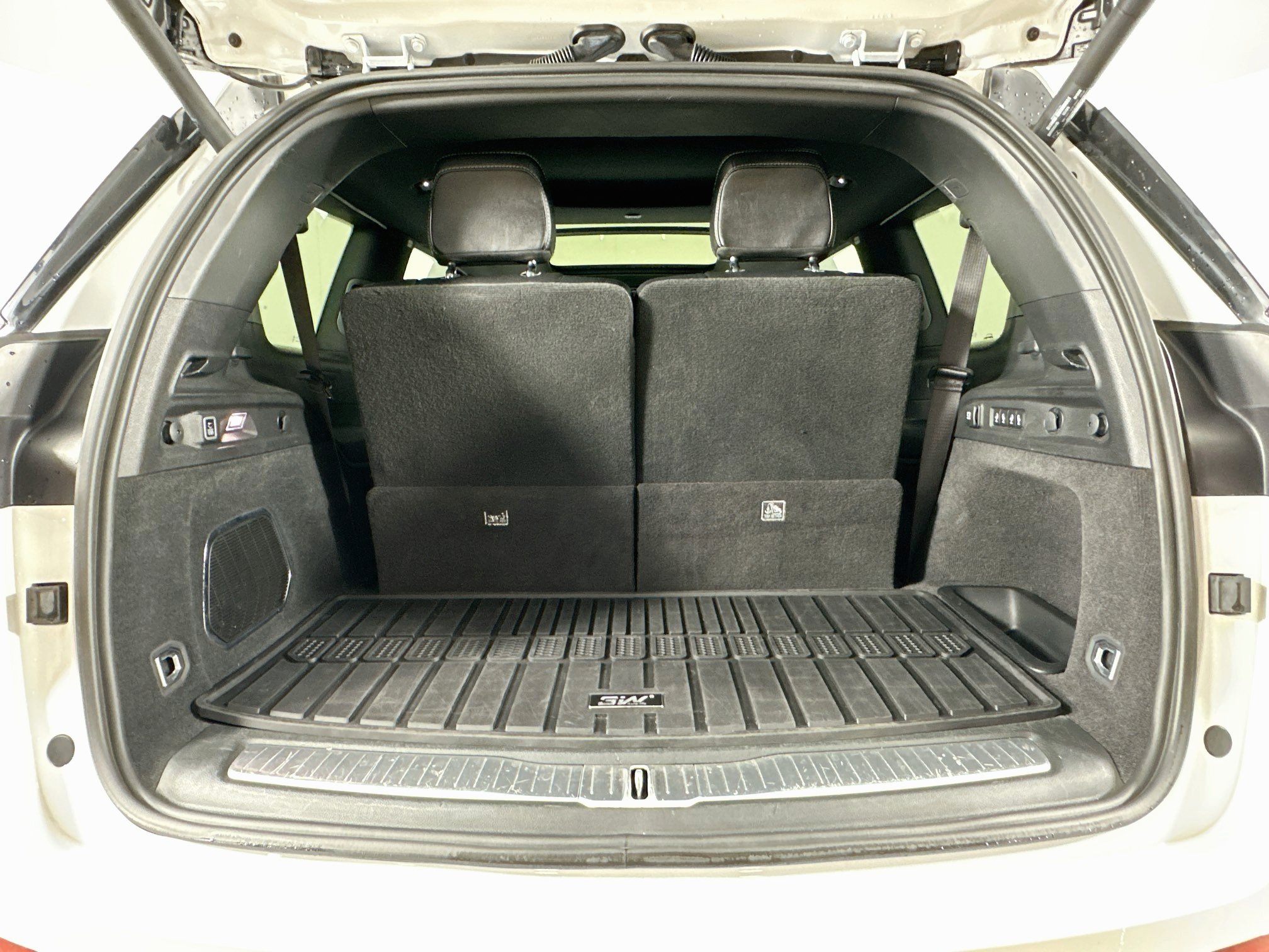 Used 2023 Jeep Grand Cherokee L Overland w/ Rear Seat Video Group I RWD image 31