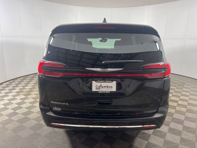 New 2026 Chrysler Pacifica Select FWD image 5