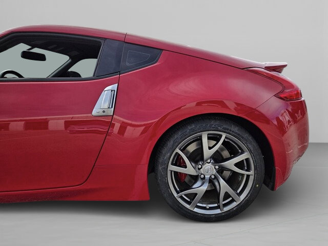 Used 2016 Nissan 370Z Sport Tech image 25