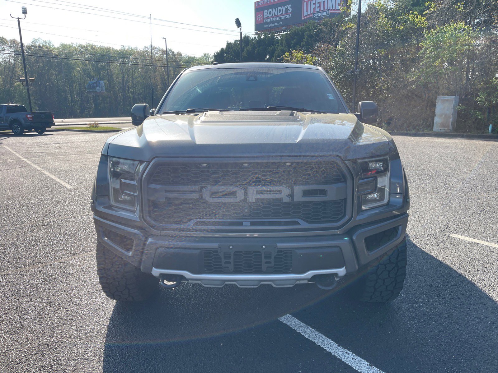 Used 2018 Ford F150 Raptor w/ Equipment Group 802A Luxury image 2