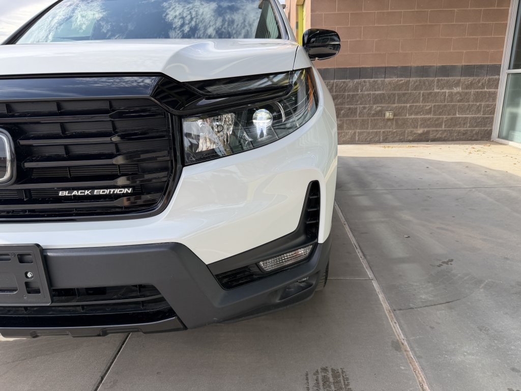 Used 2025 Honda Passport Black Edition image 11