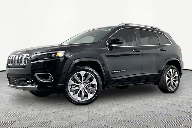 Used 2019 Jeep Cherokee Overland w/ Technology Group AWD/4WD image 1