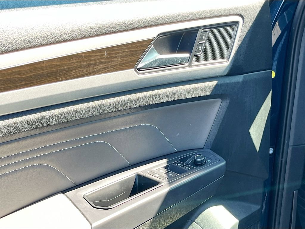 Used 2021 Volkswagen Atlas SE FWD image 17