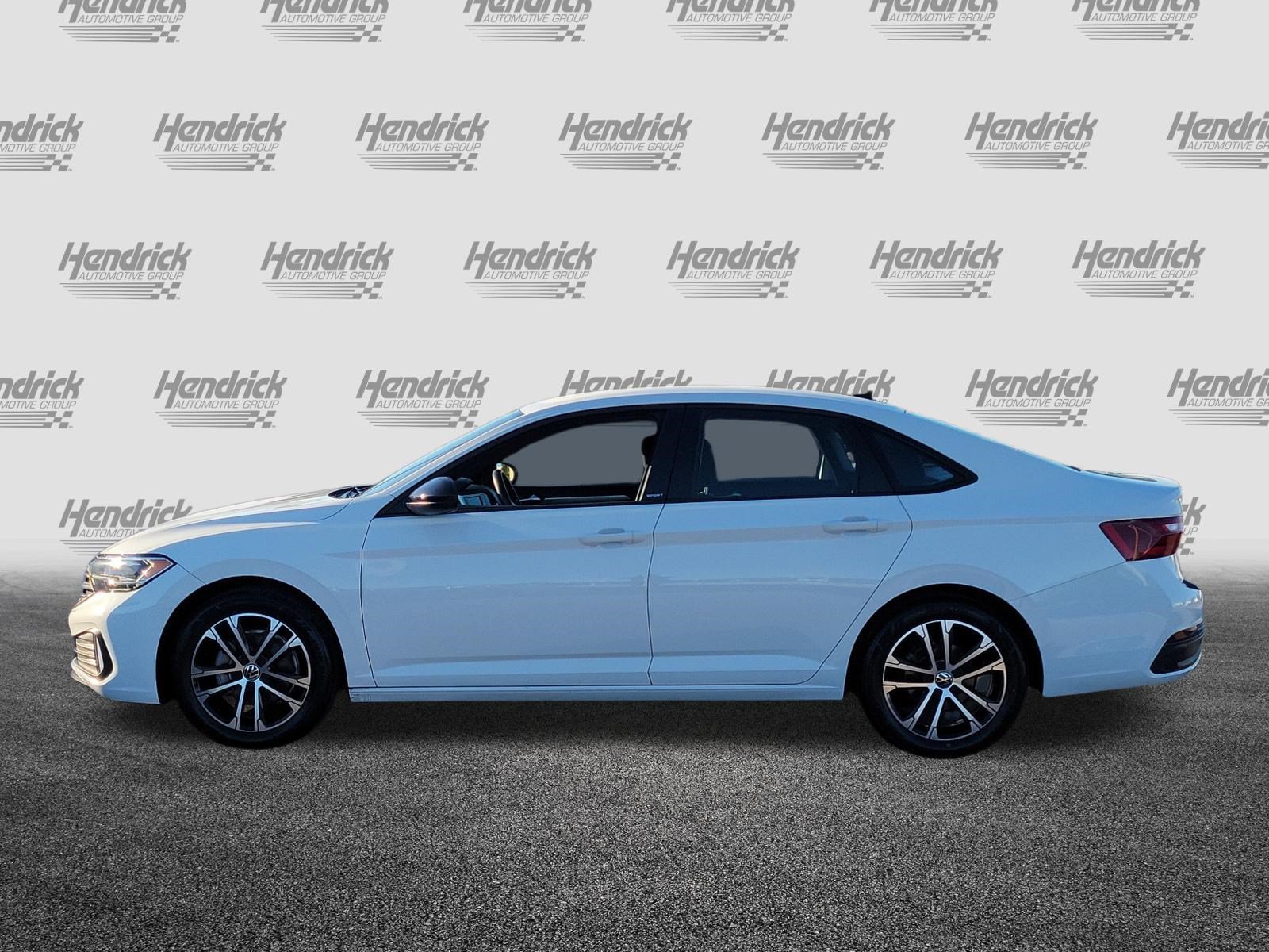 Used 2023 Volkswagen Jetta Sport FWD image 4