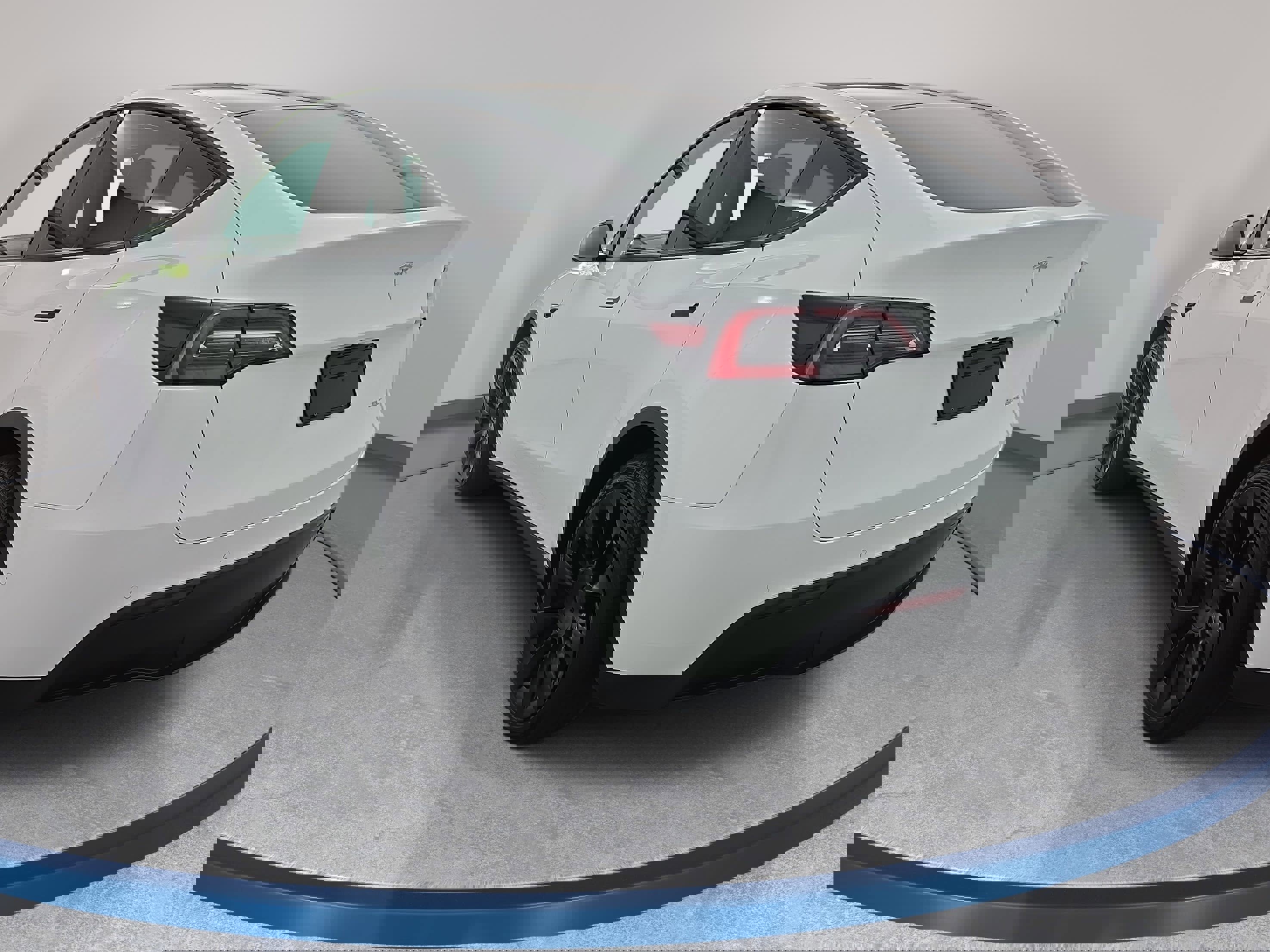 Used 2021 Tesla Model Y Long Range image 7