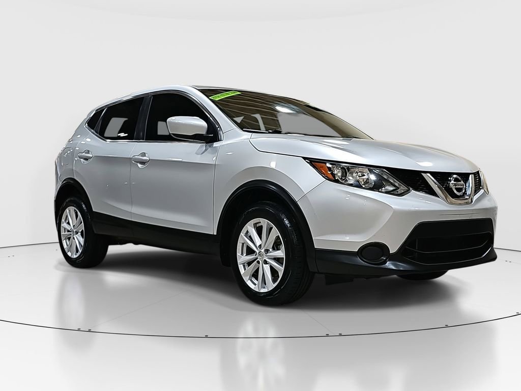 Used 2018 Nissan Rogue Sport S w/ S Appearance Package image 3