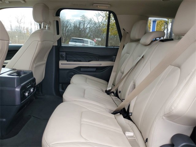 Certified 2022 Ford Expedition Platinum image 29