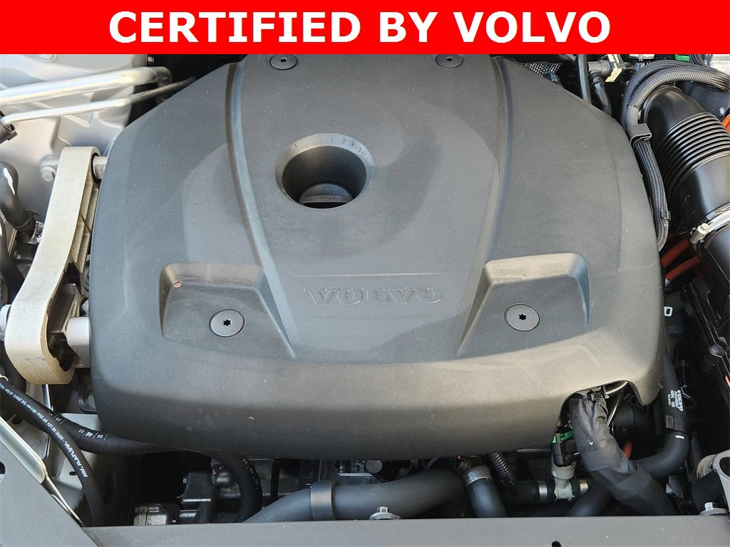 Used 2023 Volvo XC60 T8 Plus w/ Protection Package Premier image 9