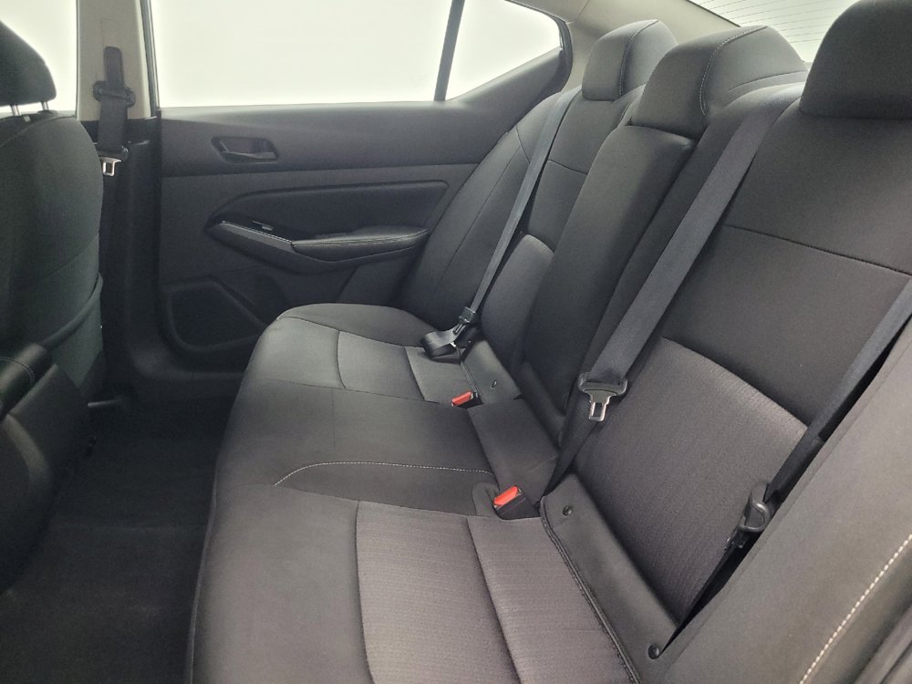 Used 2023 Nissan Altima 2.5 SV w/ SV Premium Package image 18