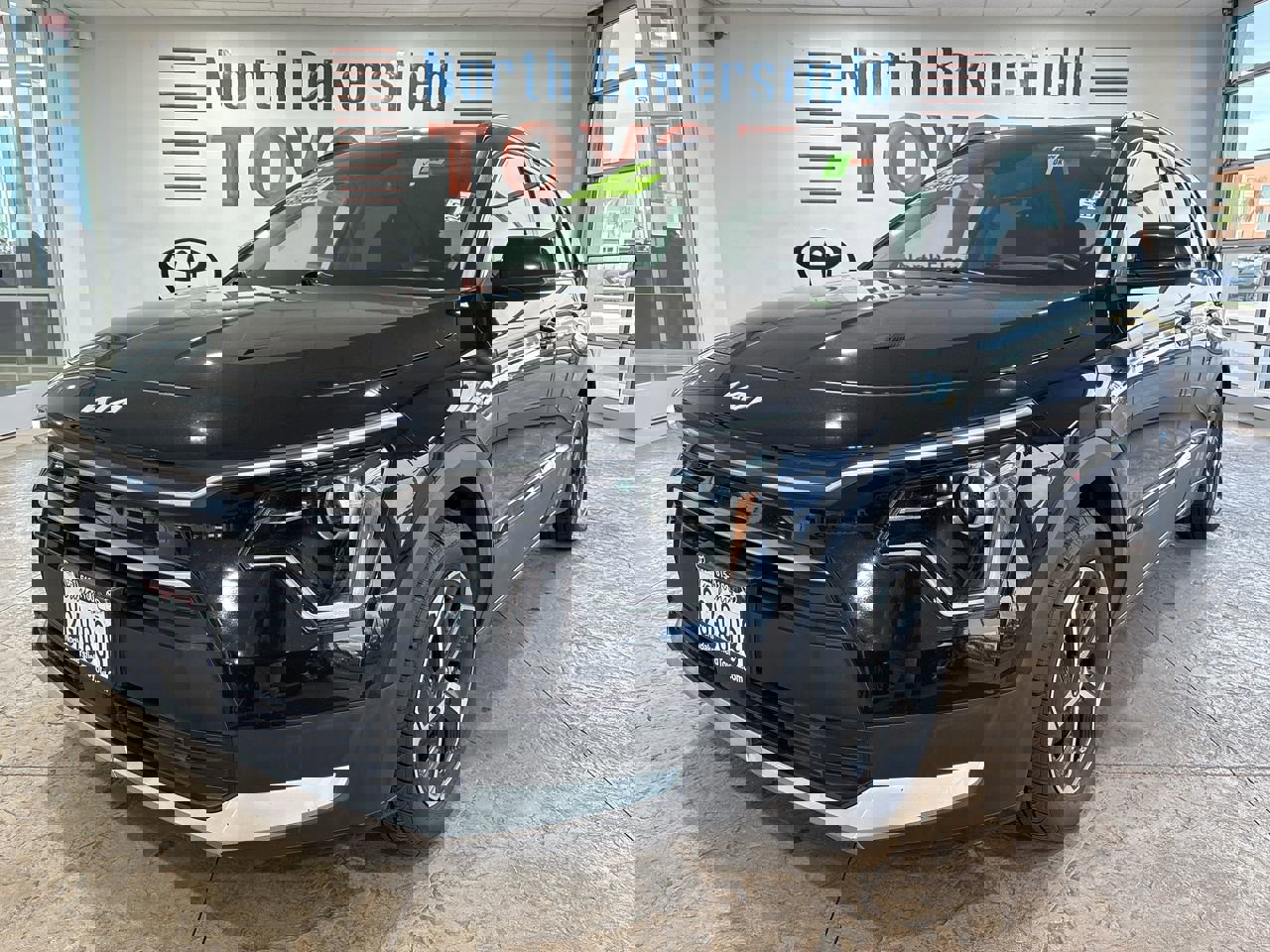 Used 2023 Kia Niro EX image 6