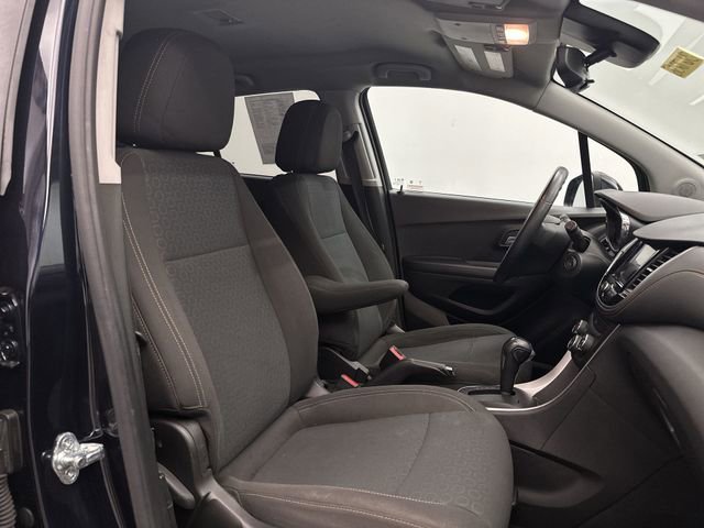 Used 2021 Chevrolet Trax LS w/ Tint and Cruise Package image 27