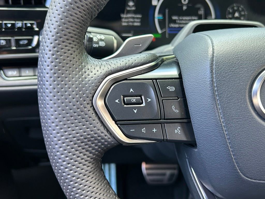 Used 2025 Lexus TX 500h AWD w/ Technology Package image 50