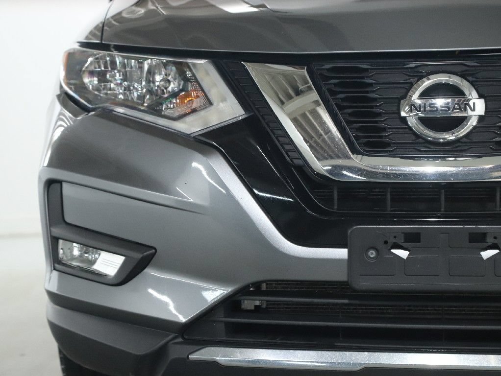 Used 2017 Nissan Rogue SV w/ SV Premium Package AWD/4WD image 7