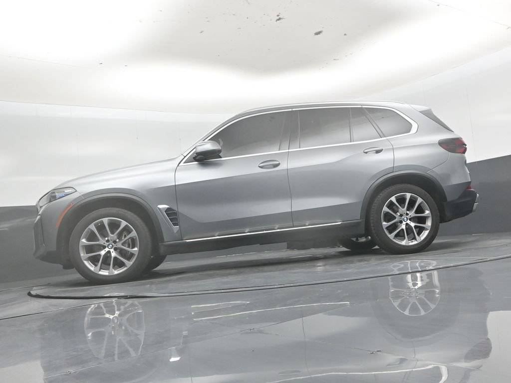 Used 2025 BMW X5 xDrive40i AWD/4WD image 41