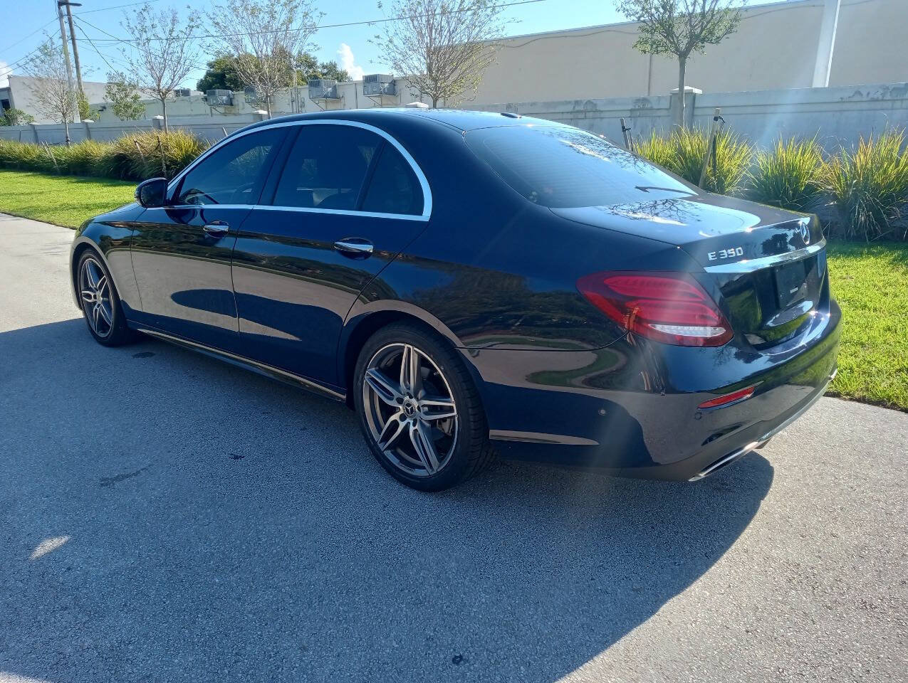 Used 2020 Mercedes-Benz E 350 Sedan image 6