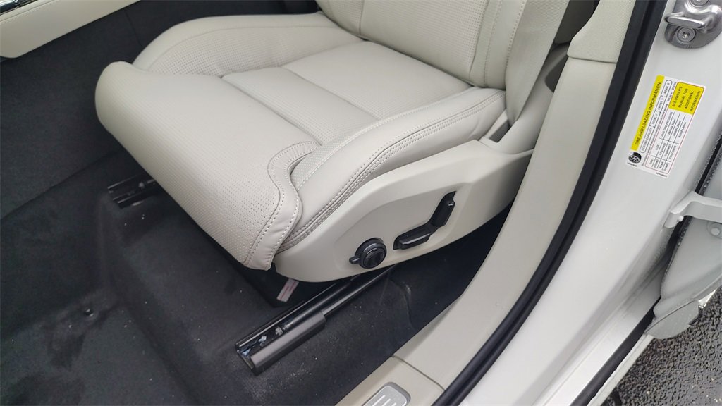 New 2026 Volvo XC90 B6 Ultra image 11