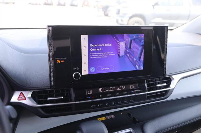 Certified 2025 Toyota Sienna LE image 16