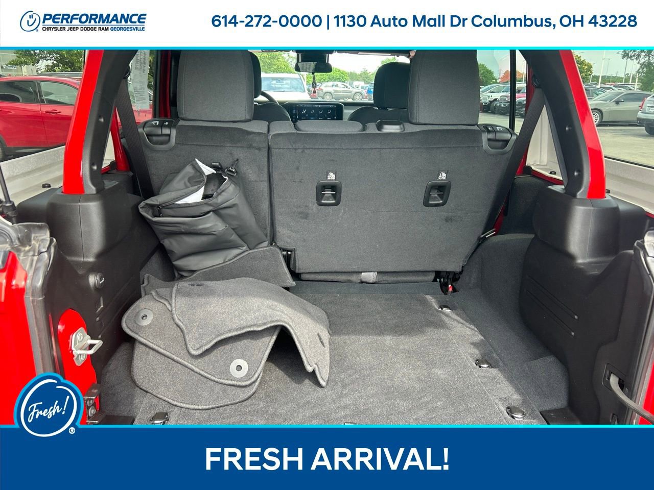 Used 2024 Jeep Wrangler Unlimited Sahara AWD/4WD image 14