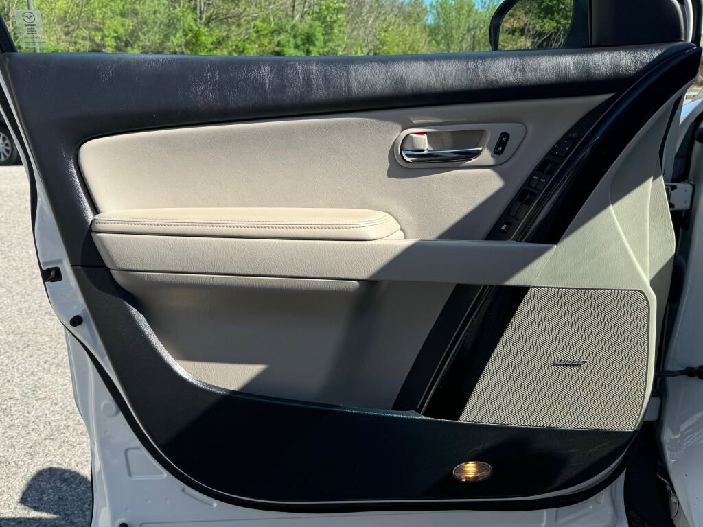 Used 2012 MAZDA CX-9 Touring w/ Moonroof & Bose Audio Pkg AWD/4WD image 13