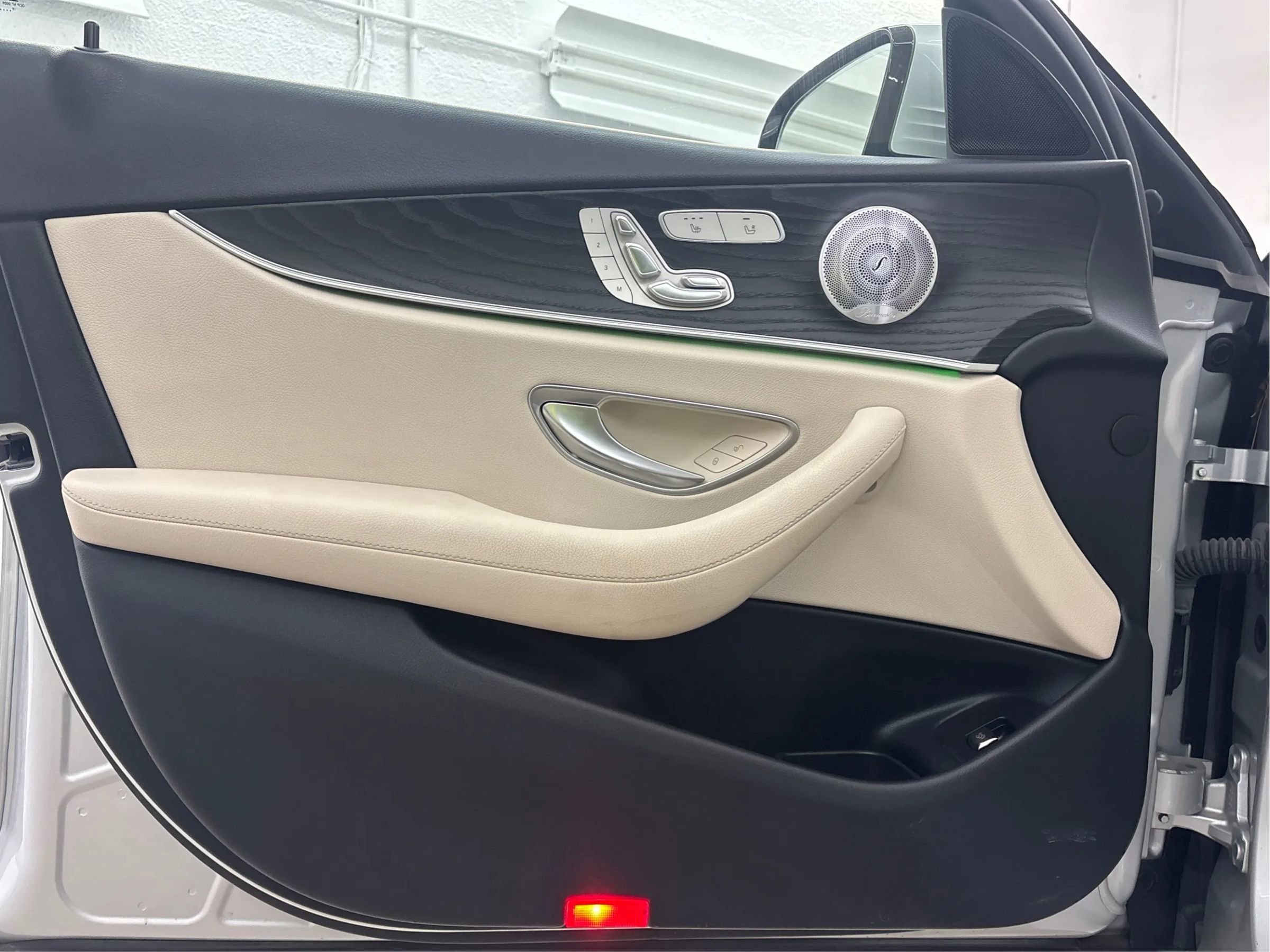 Used 2020 Mercedes-Benz E 350 Sedan image 26