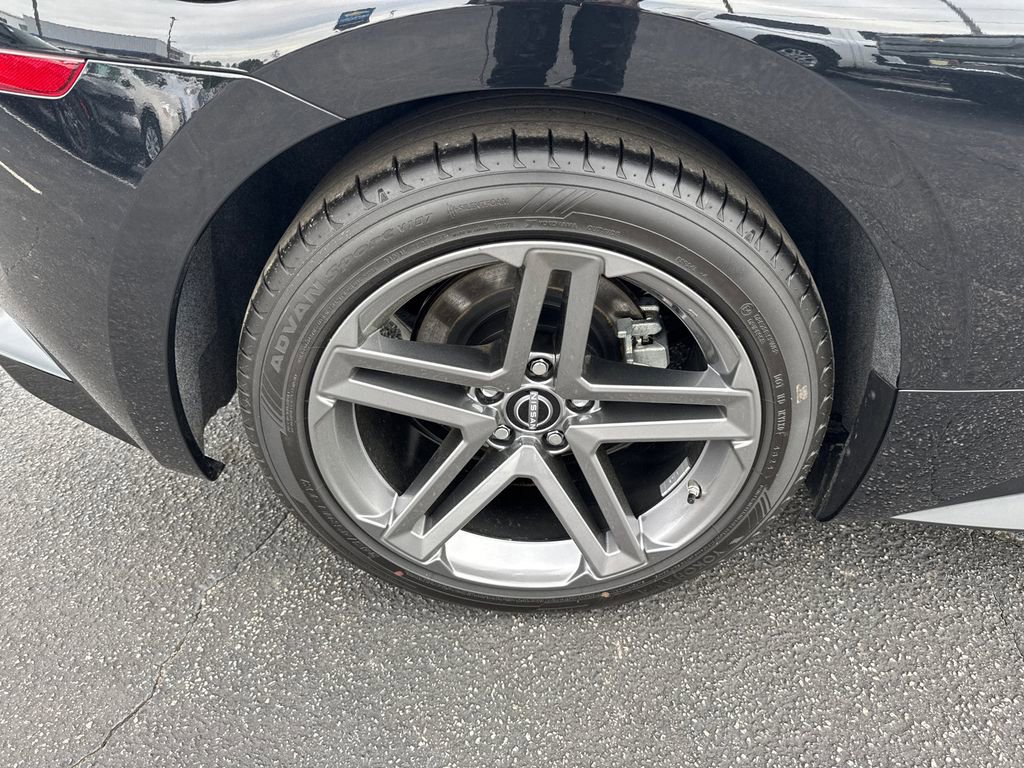 Used 2025 Nissan Z Sport w/ Floor Mat Package image 15