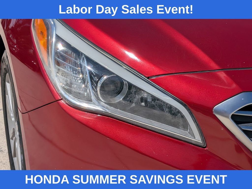 Used 2015 Hyundai Sonata SE w/ Option Group 09 FWD image 9