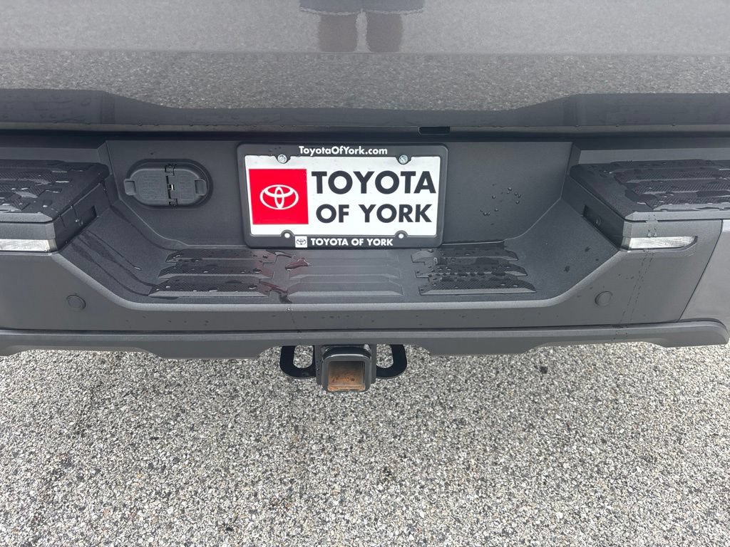 Used 2023 Toyota Tundra Platinum AWD/4WD image 5